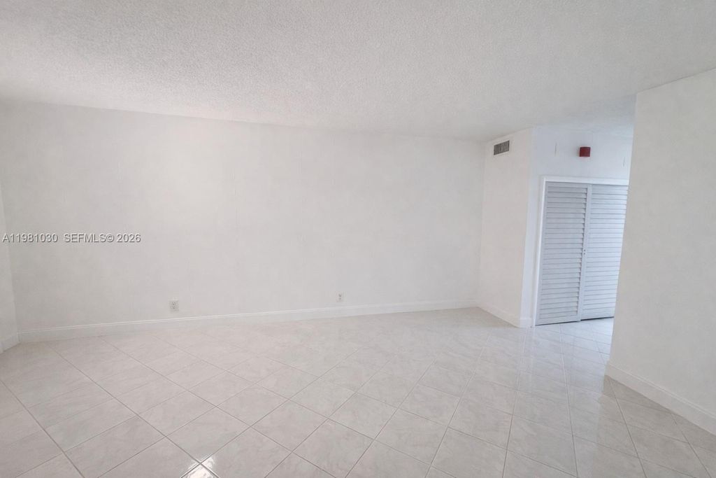 Photo of 1431 S 14th Ave #118, Hollywood, FL 33020 (MLS # A11981030)