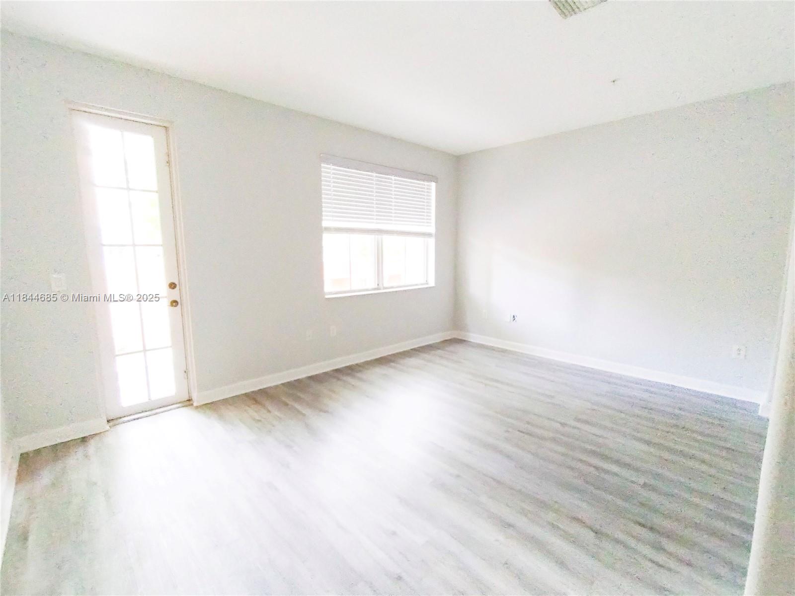 Largest rental available at this price range. 1932 Sq Ft of living space with 3 bedrooms and 3.5 Bathrooms. New microwave, refrigerator, and dishwasher. One bedroom on the first floor. The two other bedrooms have bathrooms inside the bedrooms. Master has two walk in closets plus a linen closet. All three bedrooms have walk in closets.
Half a bathroom for guest in the social space. Community pool, walk to Publix, restaurants and shoppings all within walking distance. You can also get the bus right outside the community off 441.