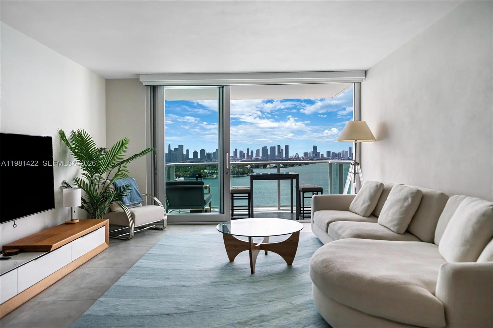 1000 W West Ave 1515