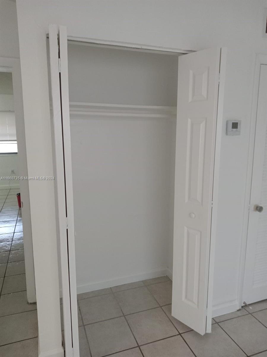 THE KENSINGTON CONDO - Residential