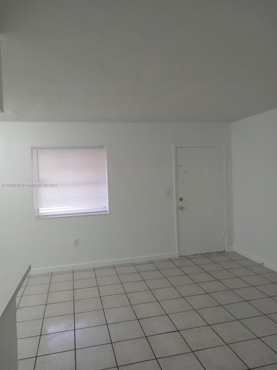 THE KENSINGTON CONDO - Residential
