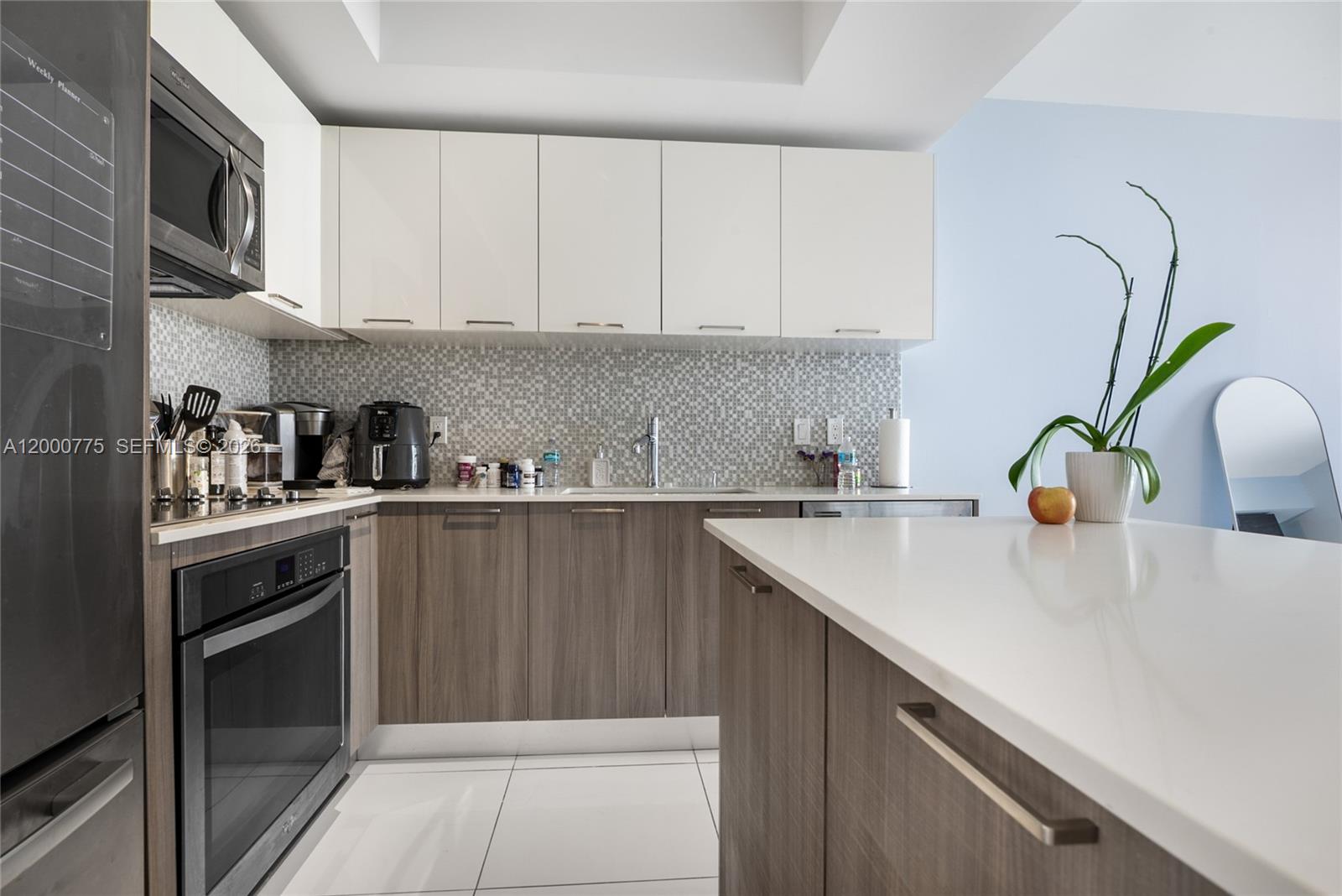 5252 PASEO CONDO - Residential Lease