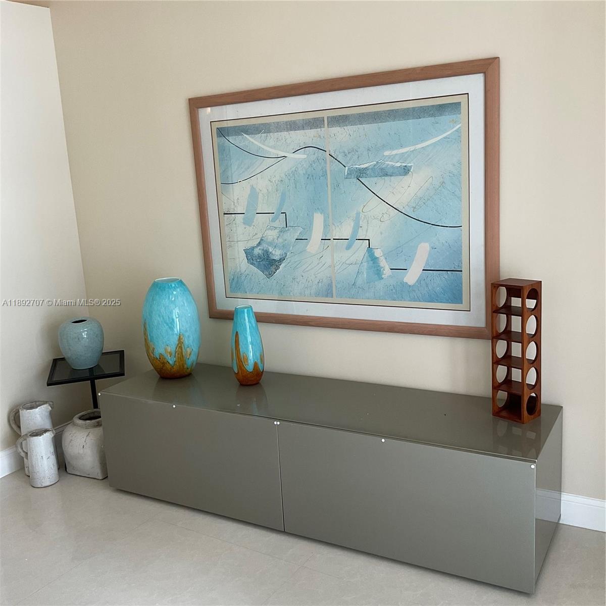 16485 Collins Ave Cabana 9