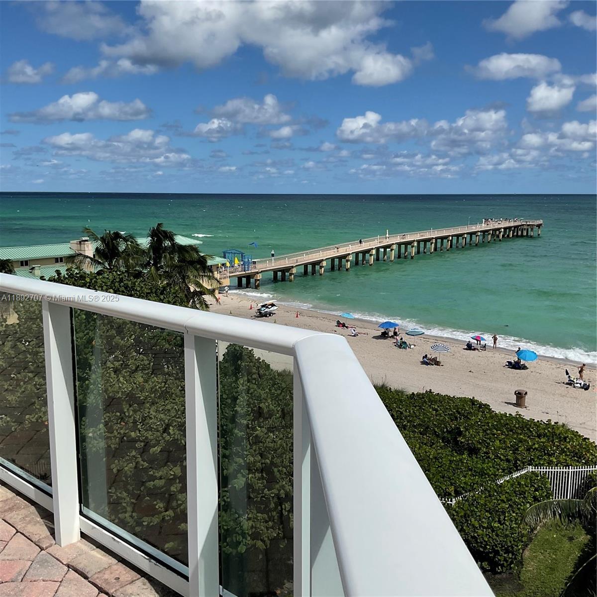 OCEANIA III CONDO - Residential