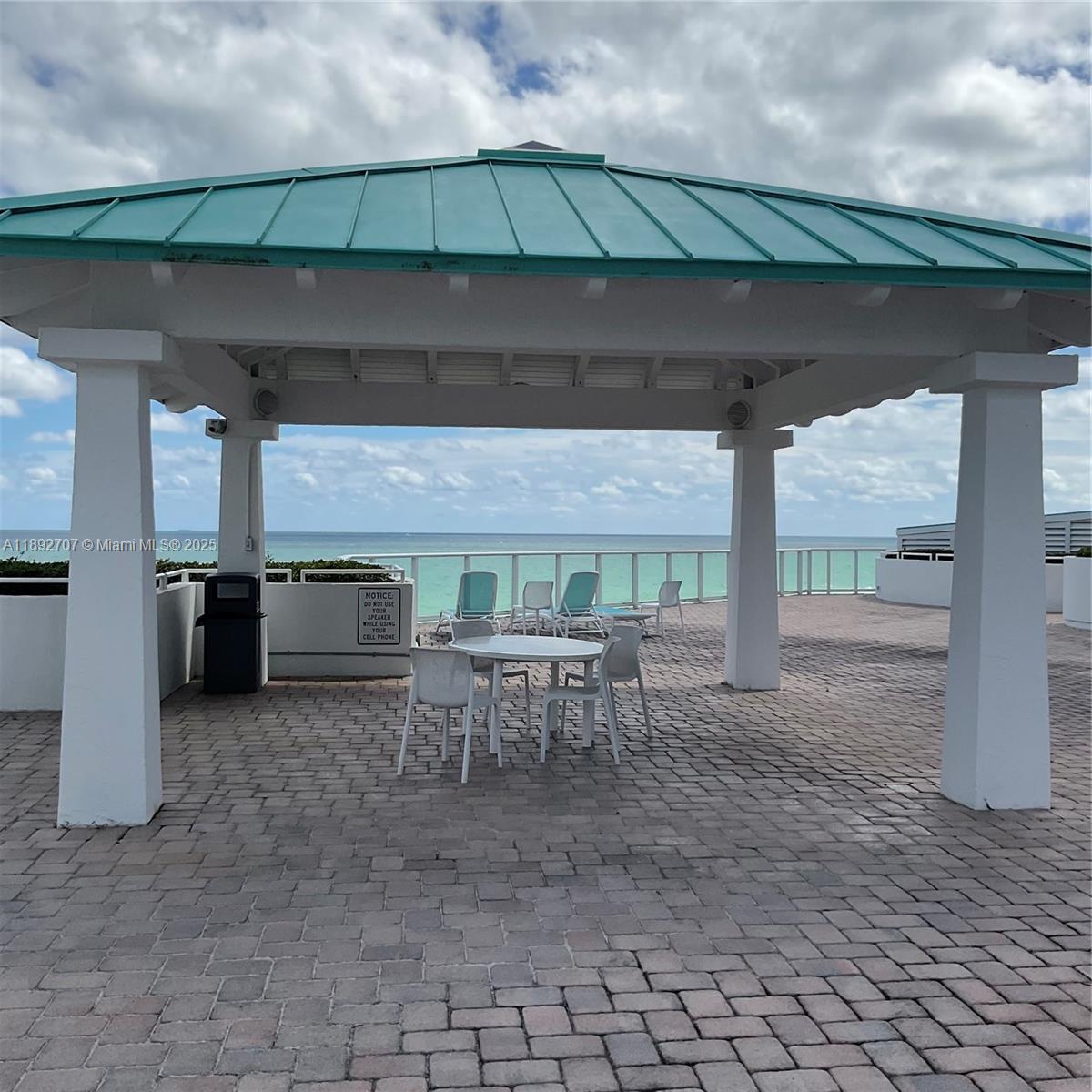 OCEANIA III CONDO - Residential