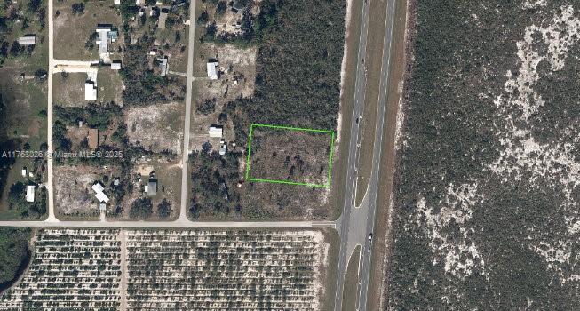 Located right on US 27 commercial land located in a highly transited area. This land is excellent for endless business opportunities/ideas. Zoning is B1, B2 and B3.
