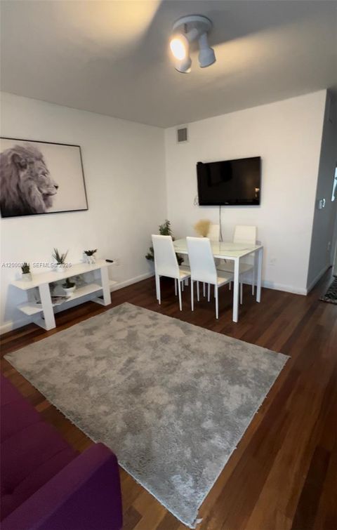 1550 Pennsylvania Ave 117 Miami Beach FL 33139