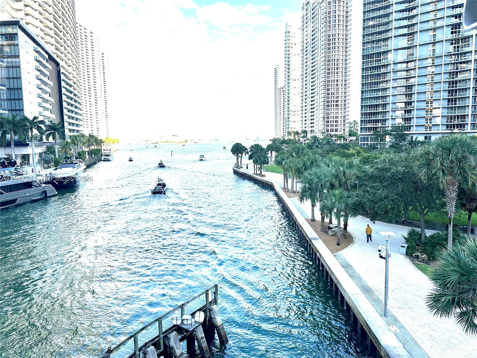 ICONBRICKELL CONDO NO 1 - Residential