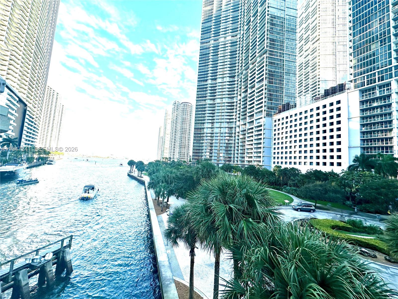 ICONBRICKELL CONDO NO 1 - Residential