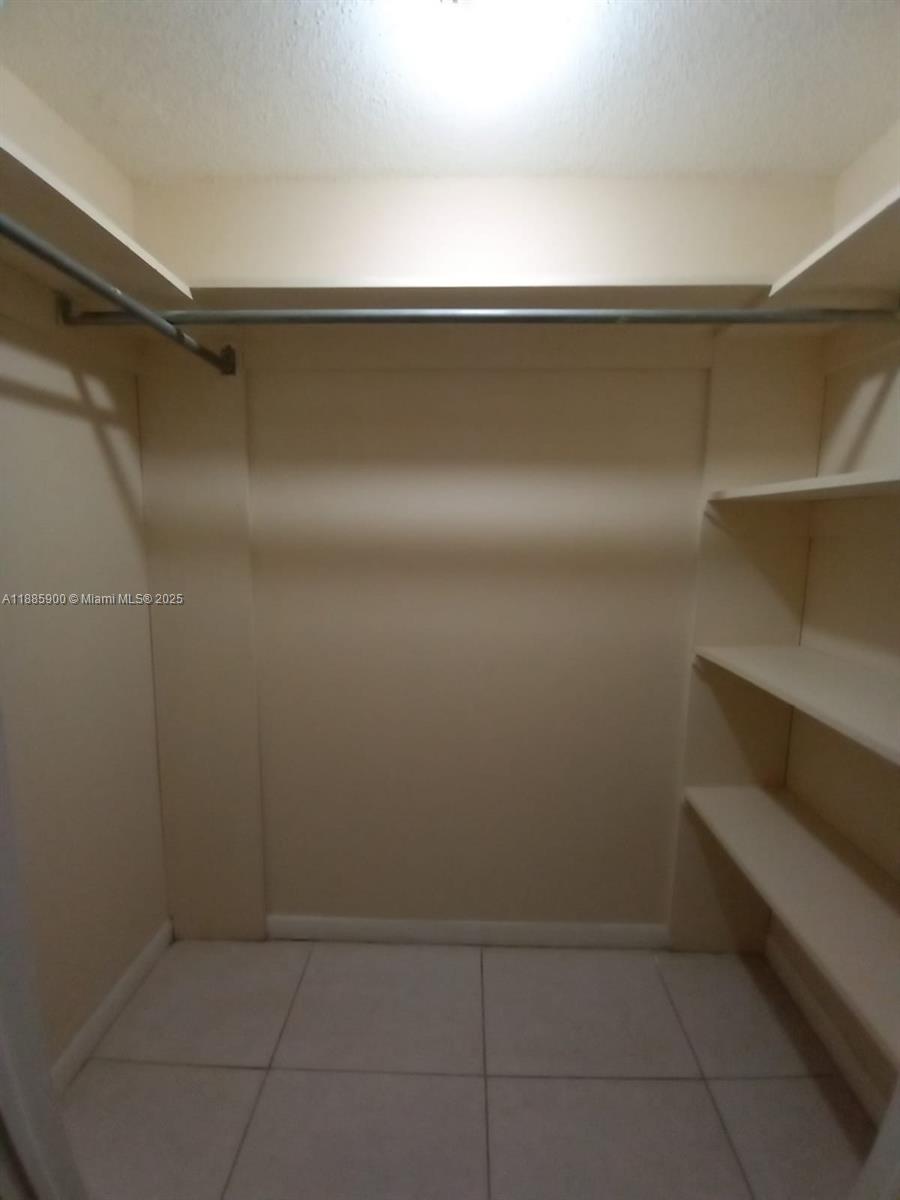 LAGO WEST CONDOMINIUM B - Residential