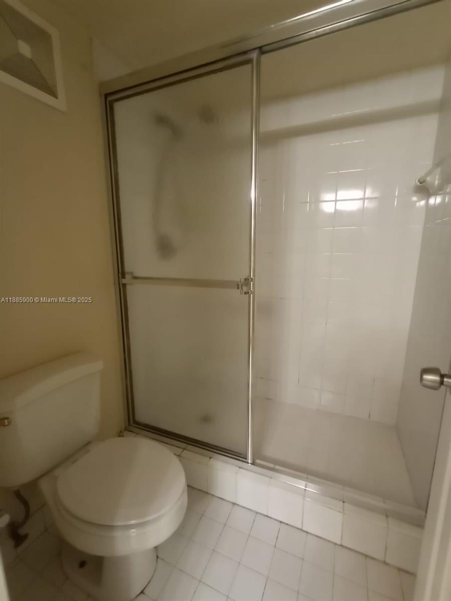 LAGO WEST CONDOMINIUM B - Residential