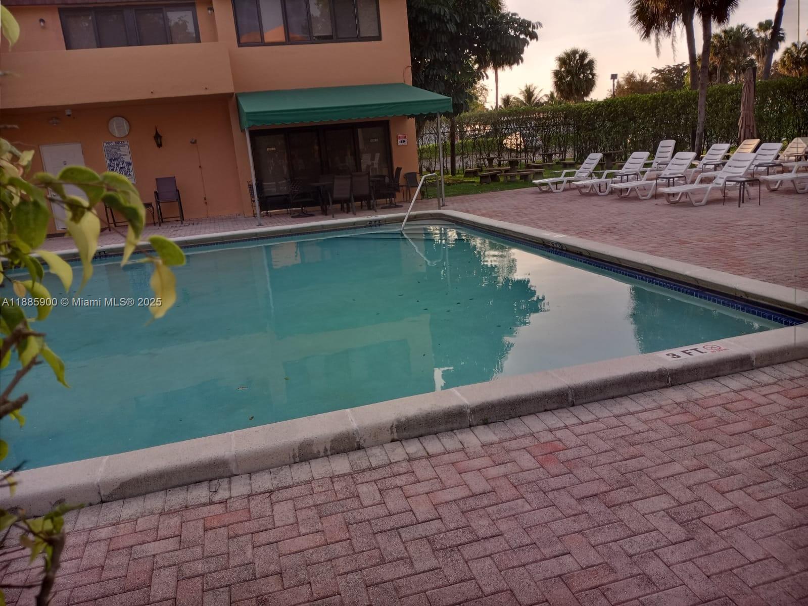 LAGO WEST CONDOMINIUM B - Residential