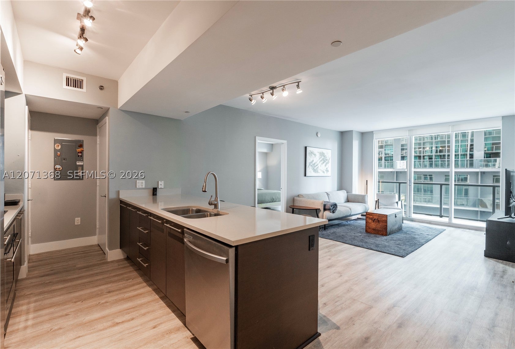 55 SE 6th St 1205