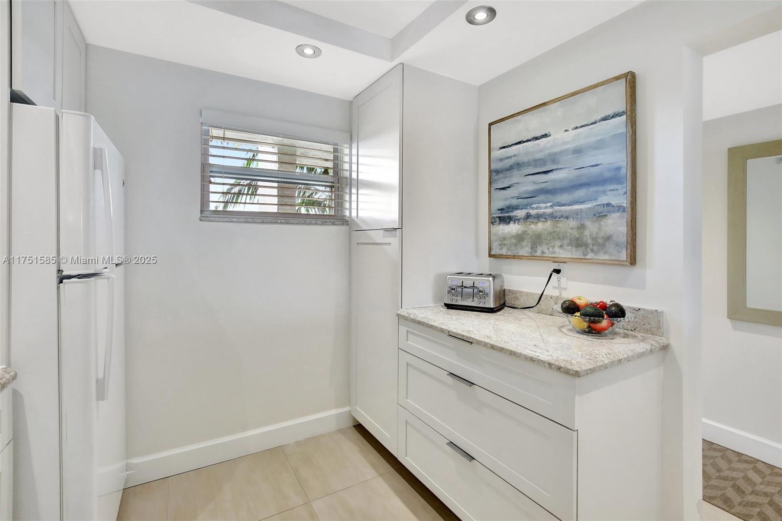 18TH HOLE AT INVERRARY CO - Residential