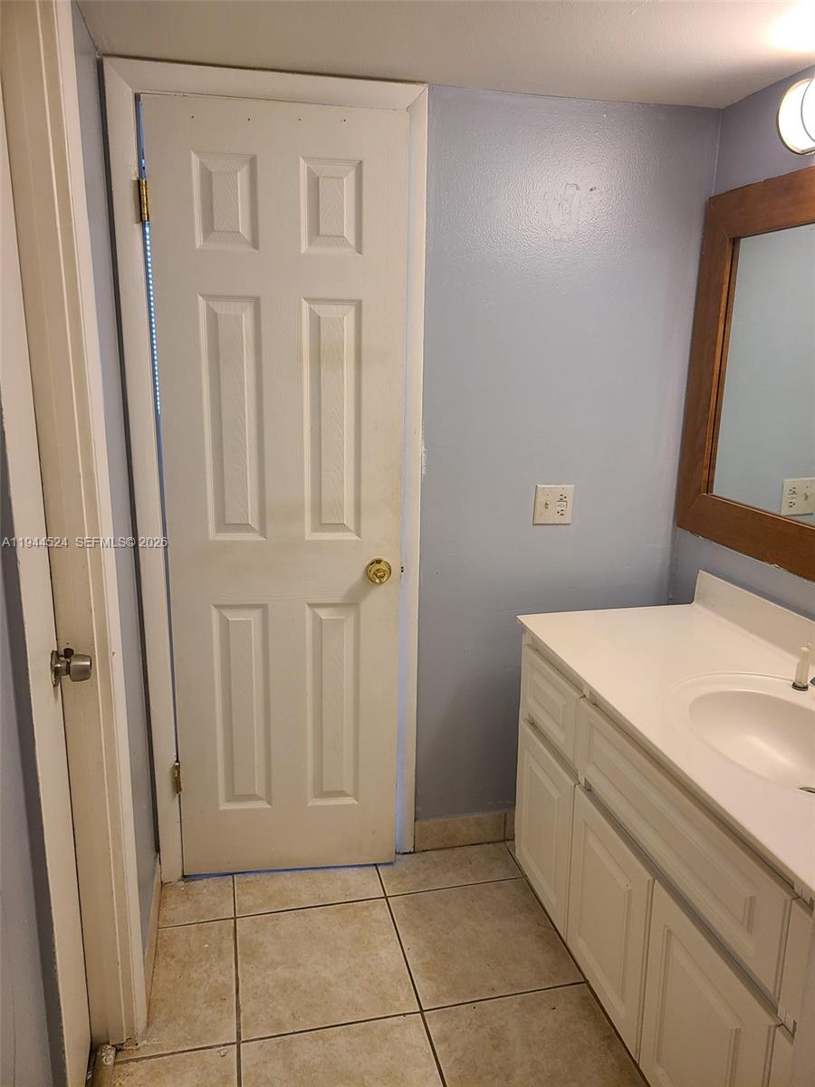 MONTECARLO CONDO - Residential