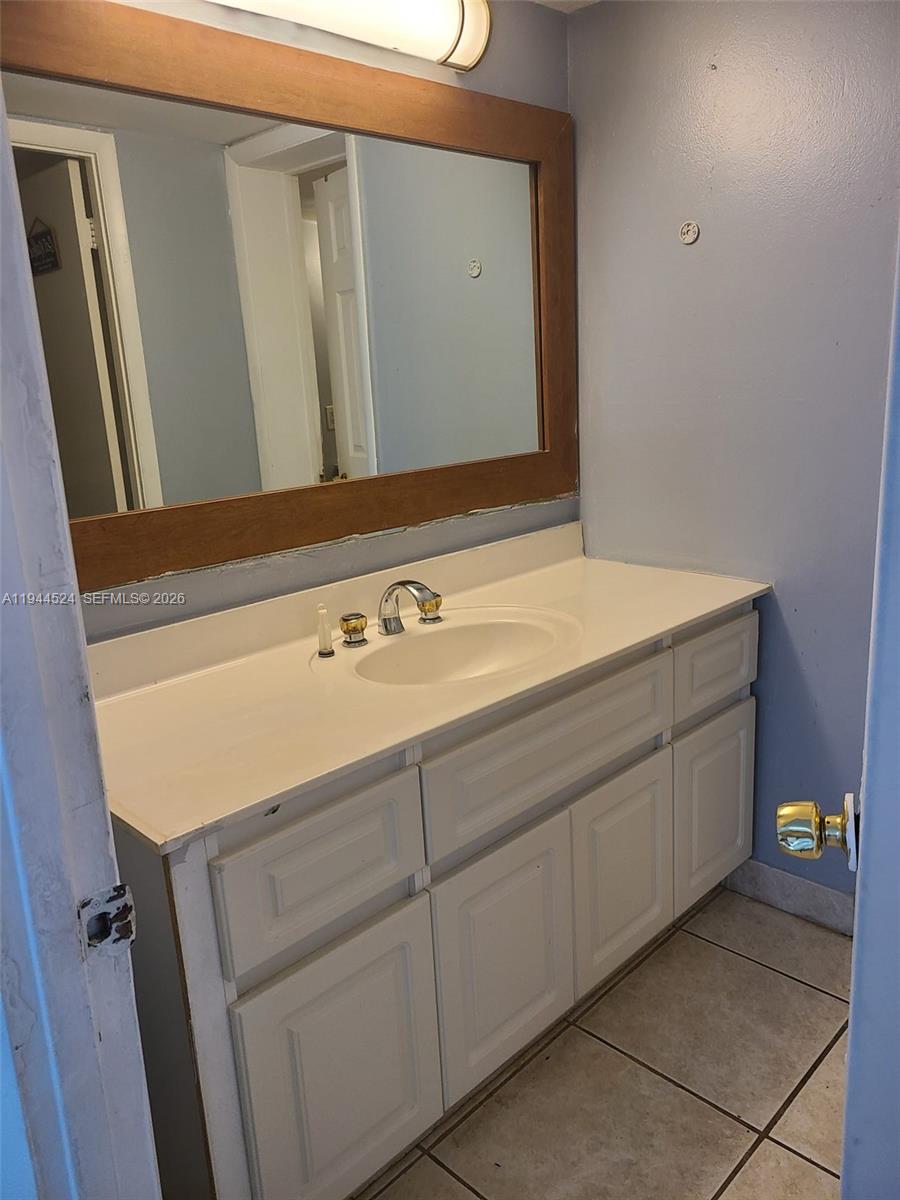 MONTECARLO CONDO - Residential