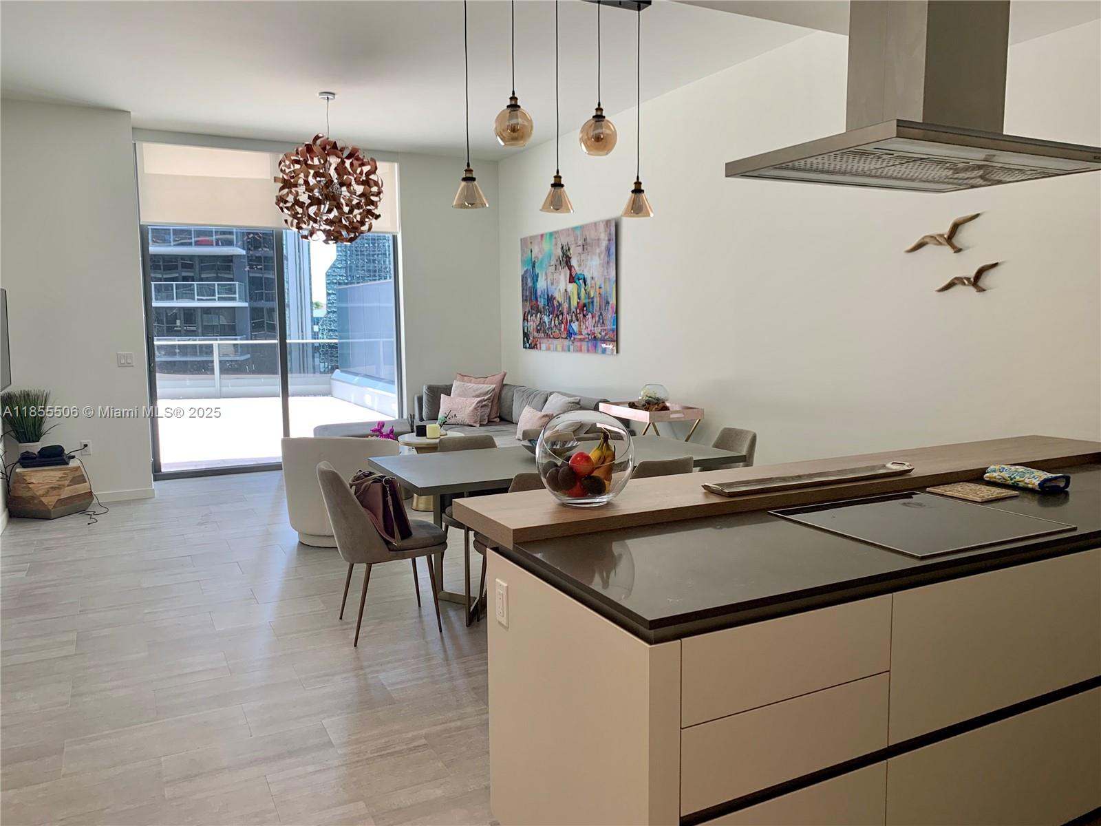 1000 Brickell Plz 1805