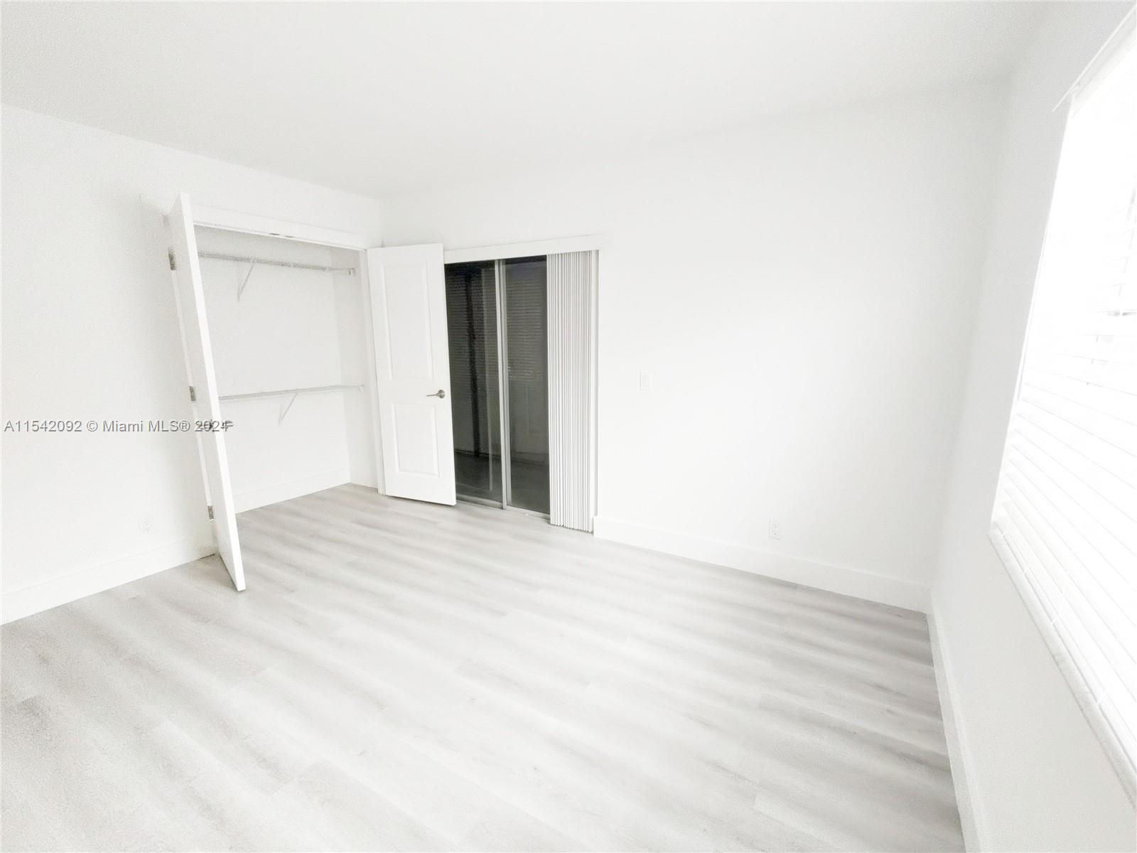 KINGS POINT BURGUNDY COND - Residential