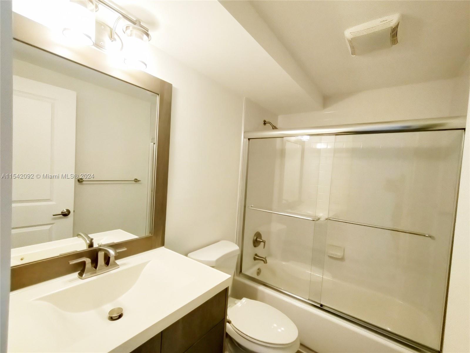 KINGS POINT BURGUNDY COND - Residential