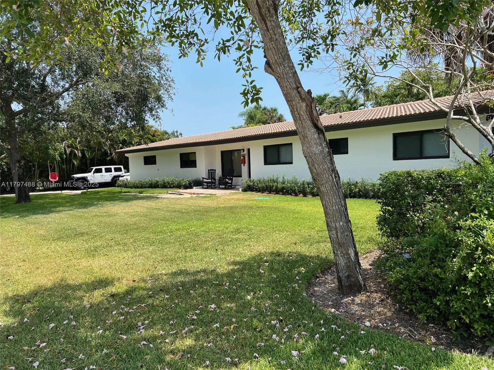 Property for Sale at 8410 Sw 148th Dr, Palmetto Bay, Miami-Dade County, Florida - Bedrooms: 4 
Bathrooms: 2  - $1,489,000