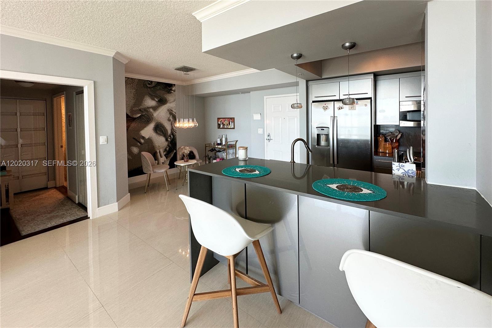 2000 N Bayshore Dr 614