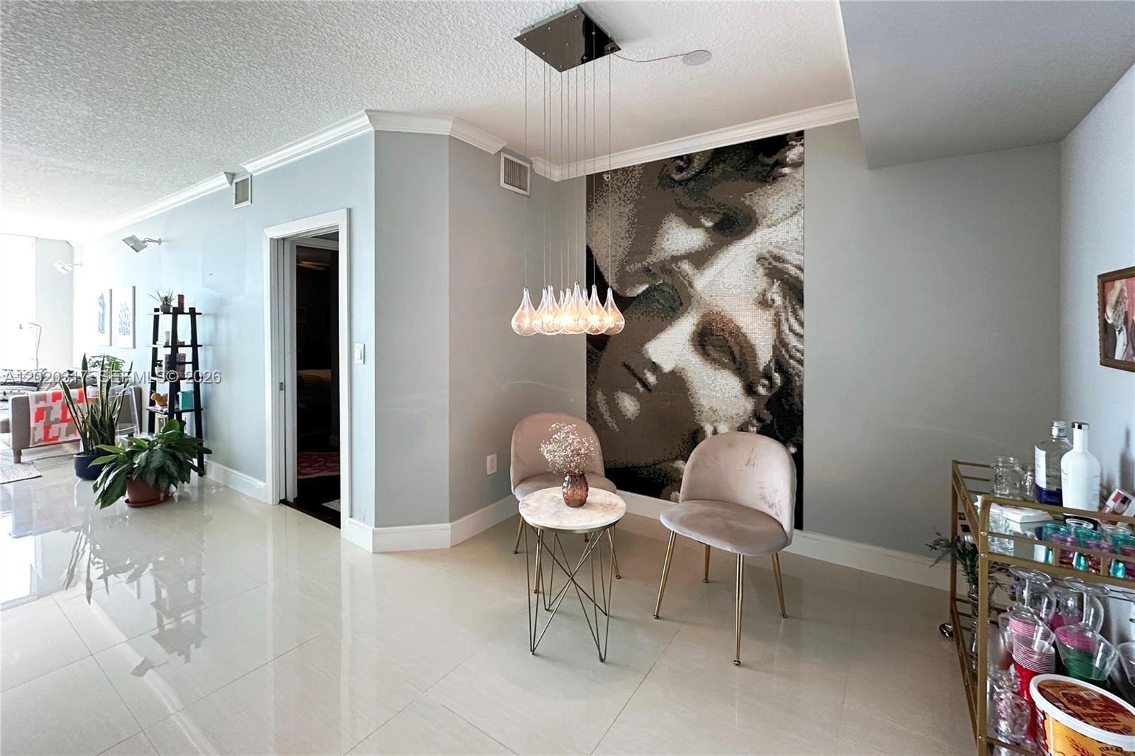 2000 N Bayshore Dr 614