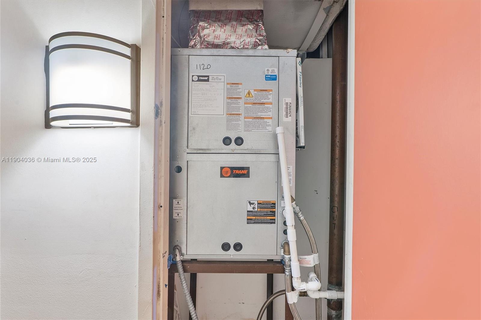 WINSTON TOWERS 400 CONDO - Residential