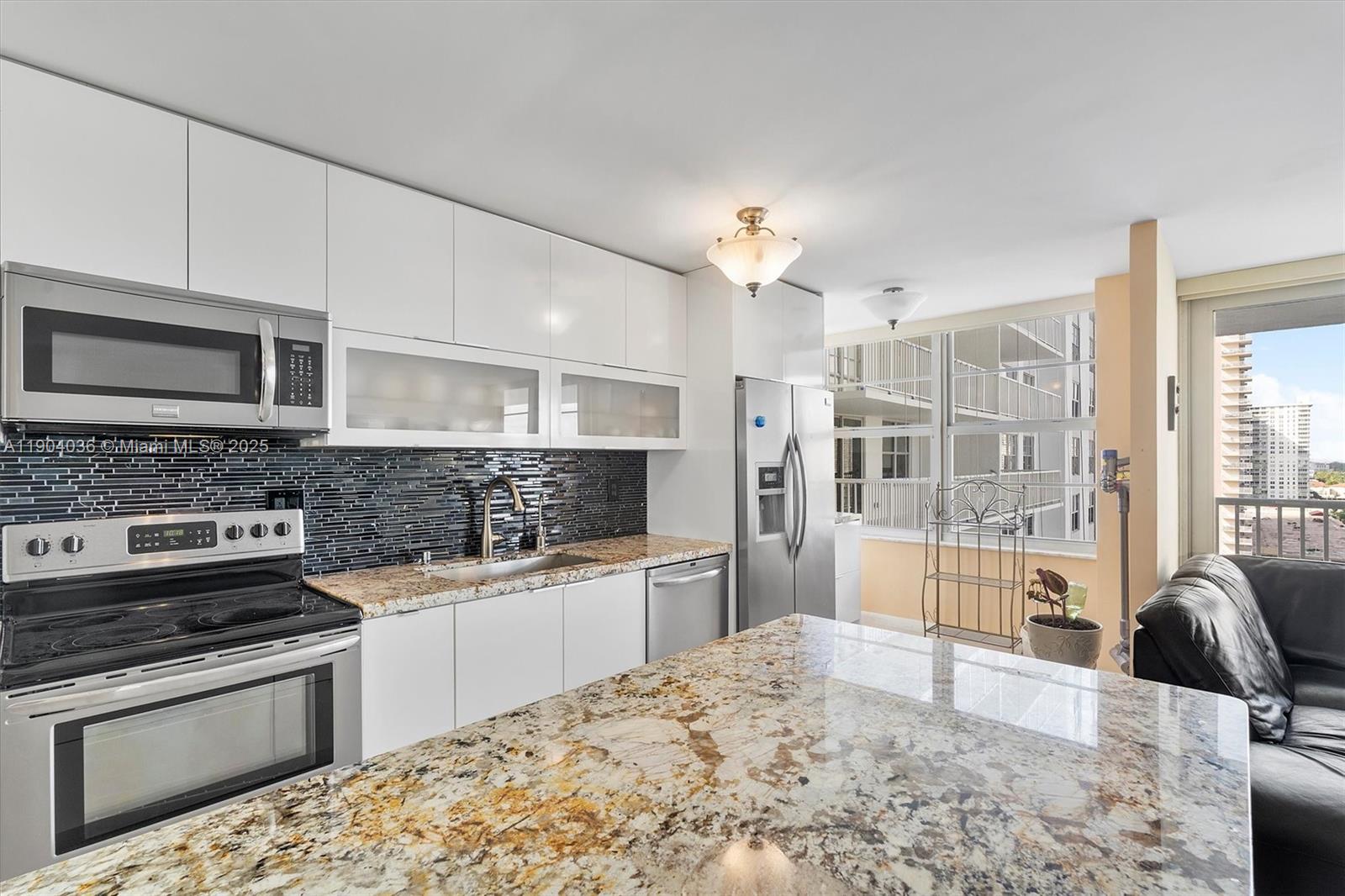 WINSTON TOWERS 400 CONDO - Residential