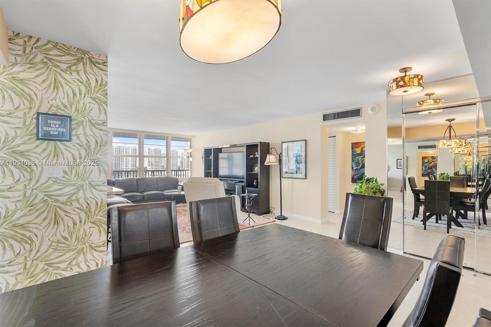 WINSTON TOWERS 400 CONDO - Residential