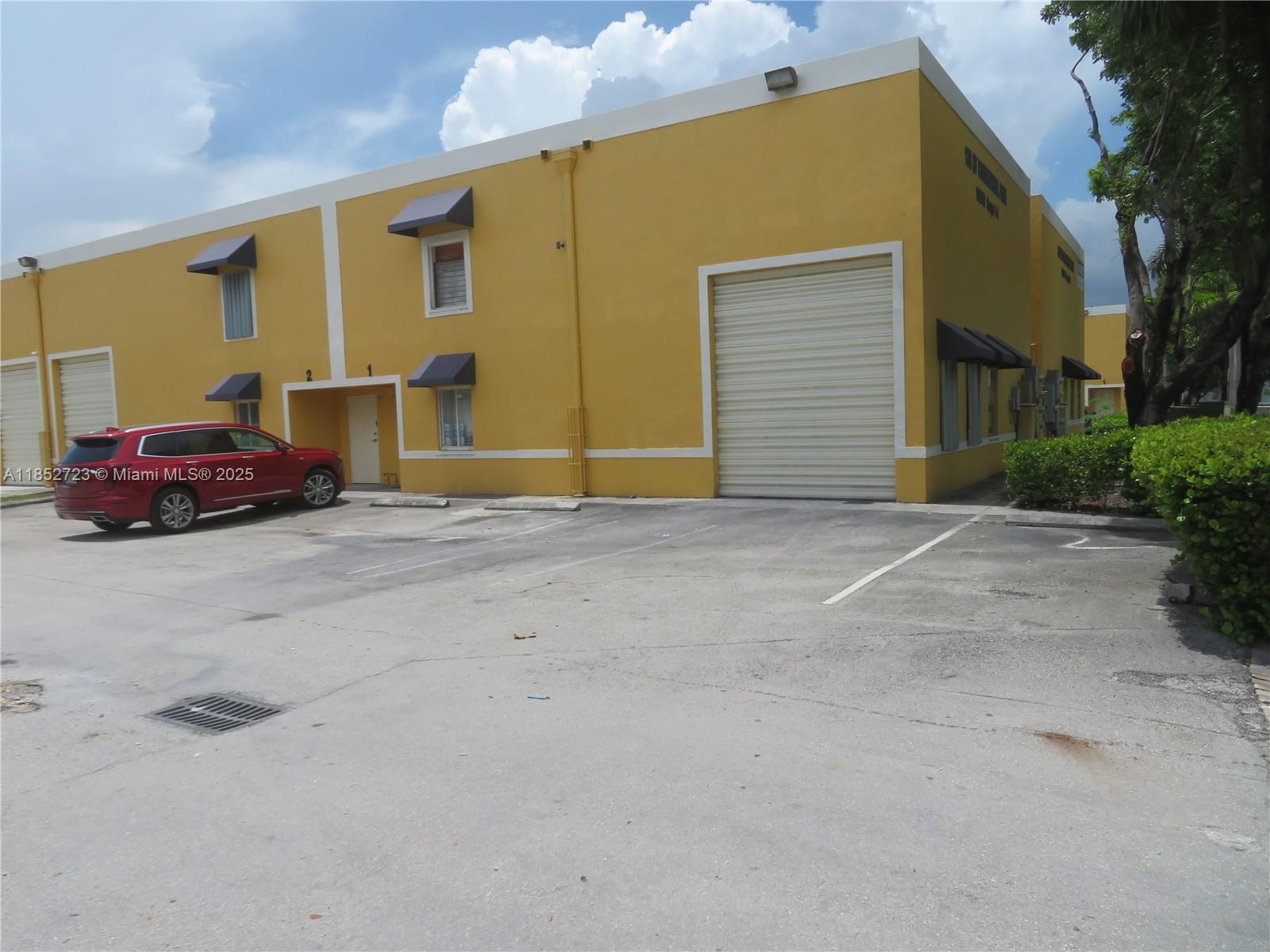 10860 NW 138th St C-1