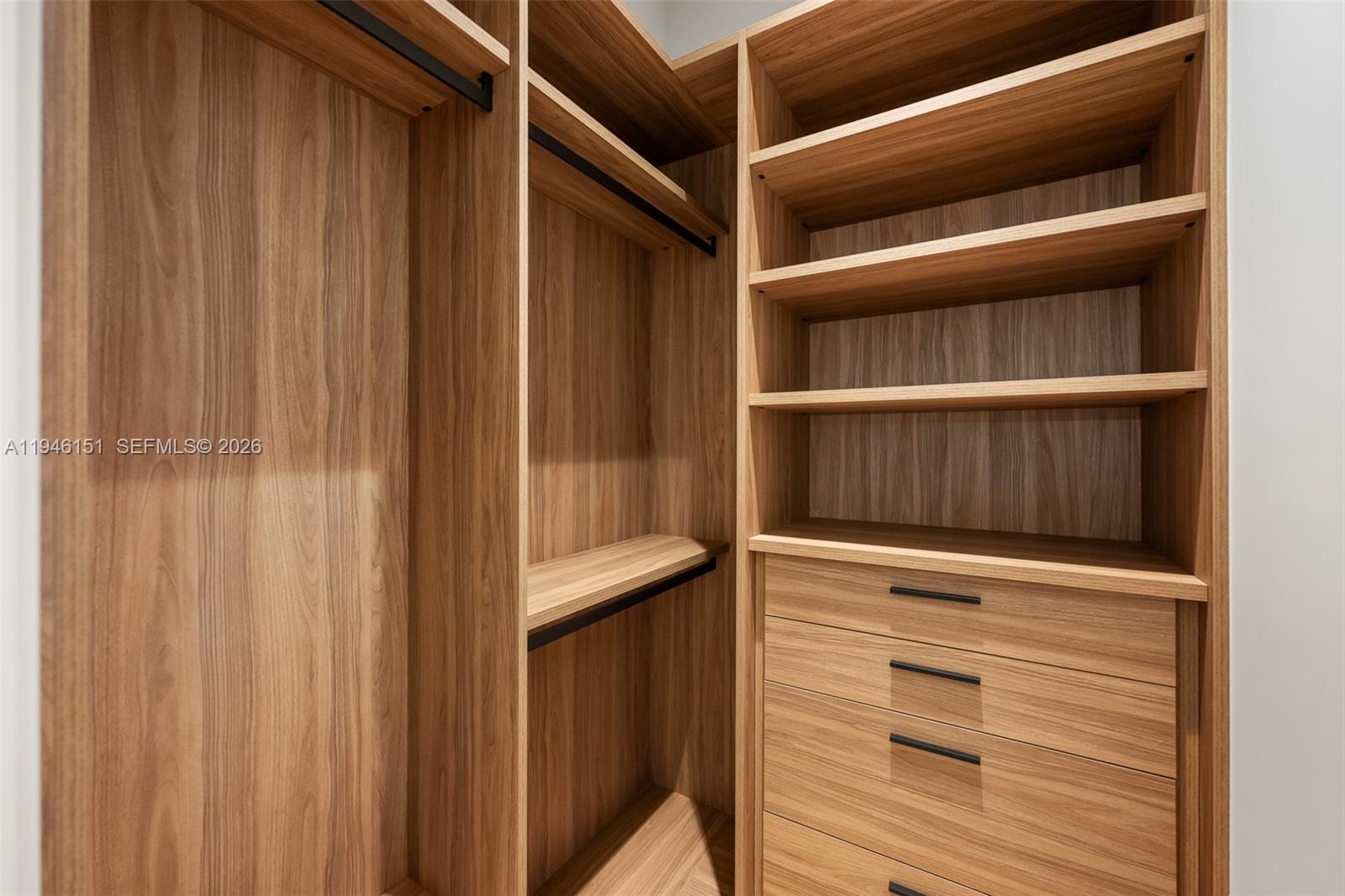 SUNILAND ESTATES 1ST ADDN - Residential