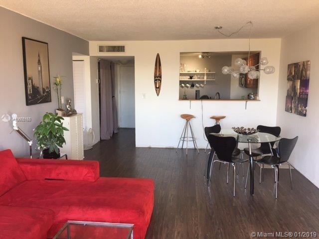 DADELAND PLACE CONDO - Residential