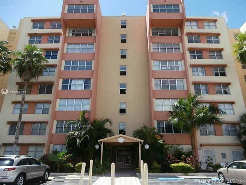 DADELAND PLACE CONDO - Residential