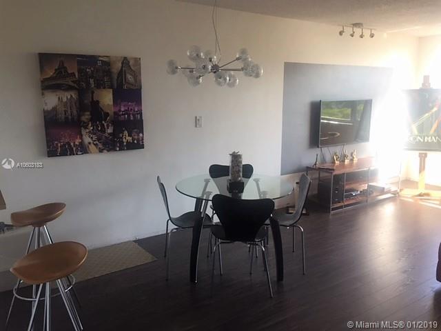 DADELAND PLACE CONDO - Residential