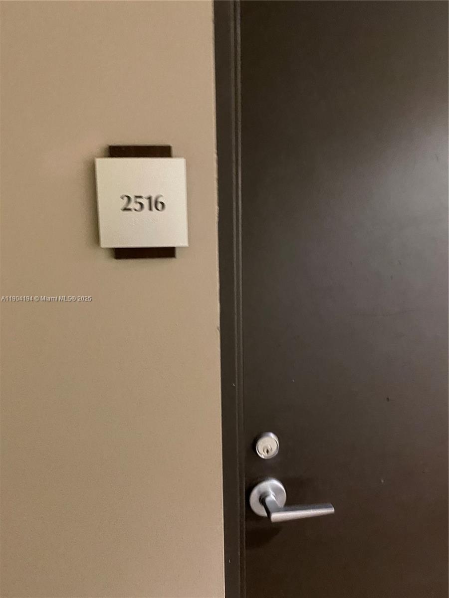 THE AXIS ON BRICKELL II C - Residential