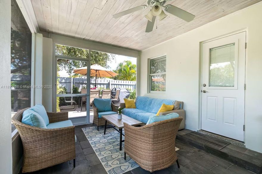Cozy home in a peaceful neighborhood, perfect for relaxation or entertaining. Unwind in the private Jacuzzi after a long day, or host friends in the outdoor area with a grill and comfortable seating. Enjoy a lovely backyard surrounded by trees and birds.
Conveniently located near Palm Beach and downtown West Palm Beach shopping destinations such as Worth Avenue and Tanger Outlets. Cultural attractions like the Kravis Center, Norton Museum, and Flagler Museum are all within 10 minutes. Beautiful beaches are just a short 5–10 minute drive away — whether you prefer Phil Foster Park or Palm Beach.
Everything you love and didn’t know you needed, all in one charming retreat!