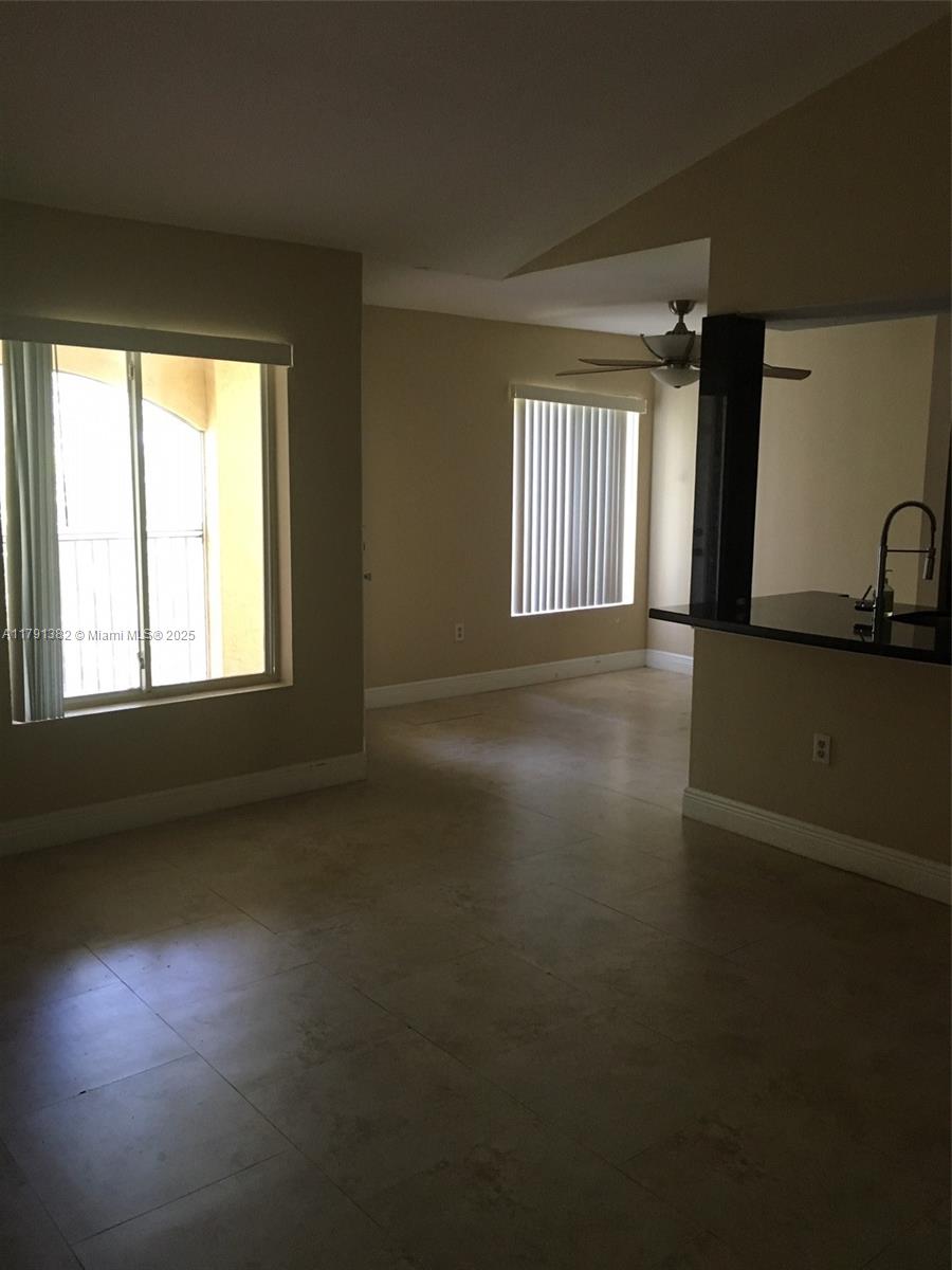 2321 Nw 33rd St 214, Oakland Park, Miami-Dade County, Florida - 1 Bedrooms  
1 Bathrooms - 