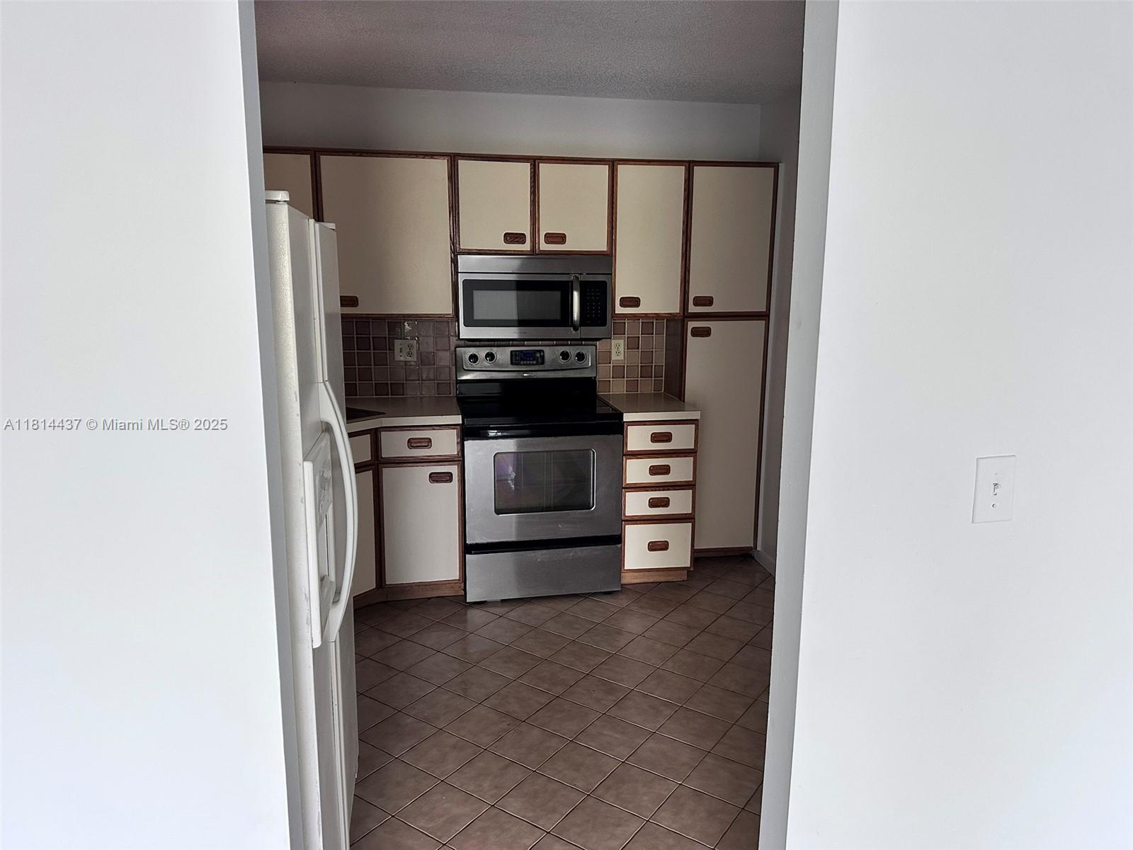 2526 N Carambola Cir N 1821