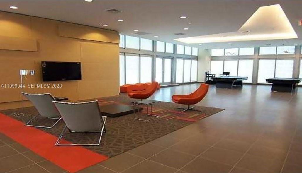 THE AXIS ON BRICKELL COND - Residential