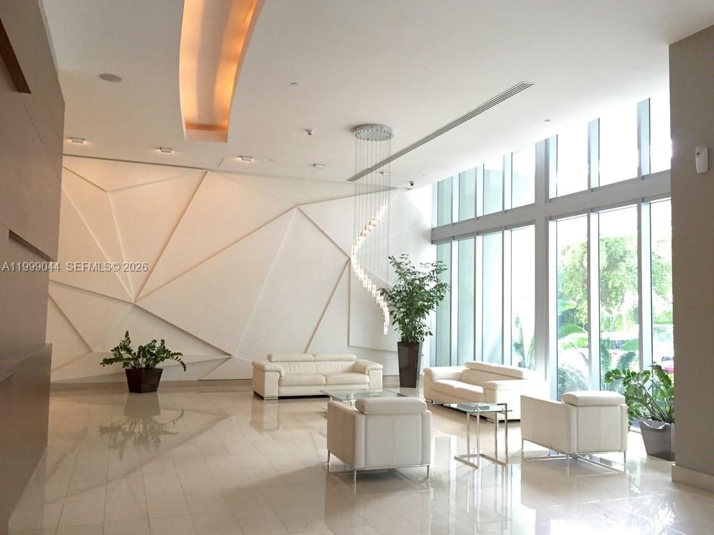 THE AXIS ON BRICKELL COND - Residential