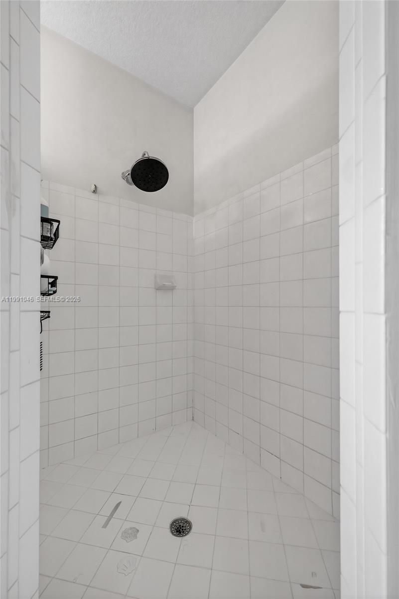 CORAL CREEK - Residential