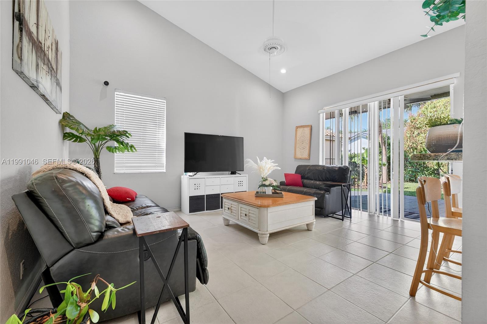 CORAL CREEK - Residential