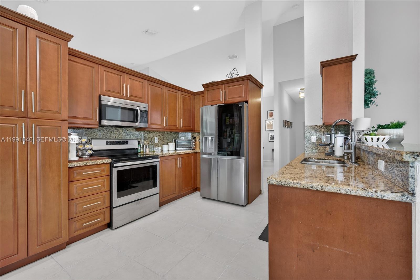 CORAL CREEK - Residential