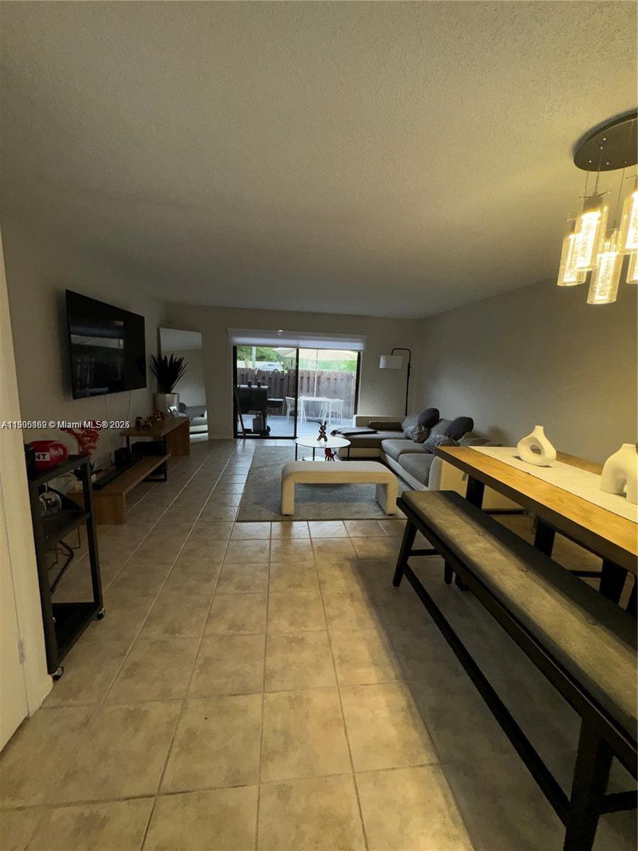 PEMBROKE LAKES SOUTH - Residential Lease