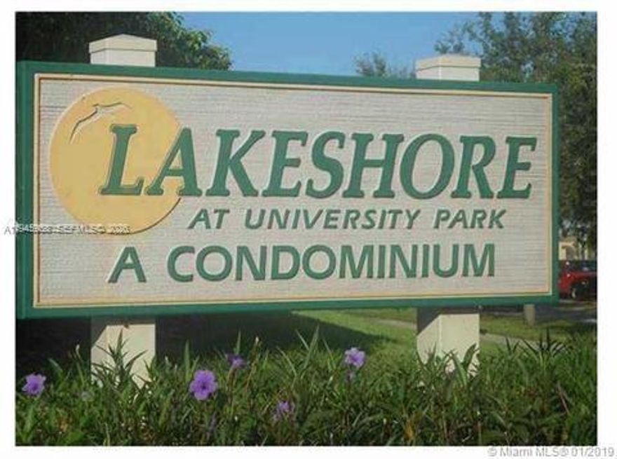 NICE QUIET COMMUNITY IN HEART OF MIRAMAR, CLOSE TO SCHOLLS, MALL, HOSPITAL AND EASY ACCESS TO HIGHWAY AND TURNPIKE. READY TO MOVE IN.