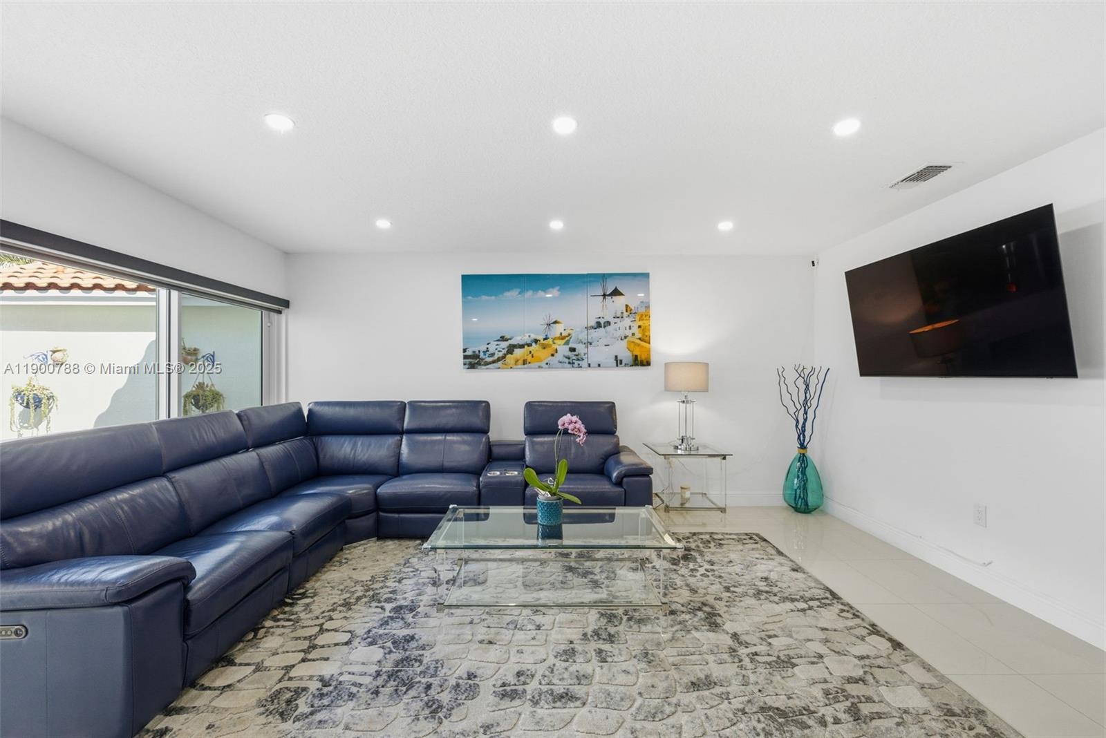 MAHOGANY ISLE HOMES CONDO - Residential