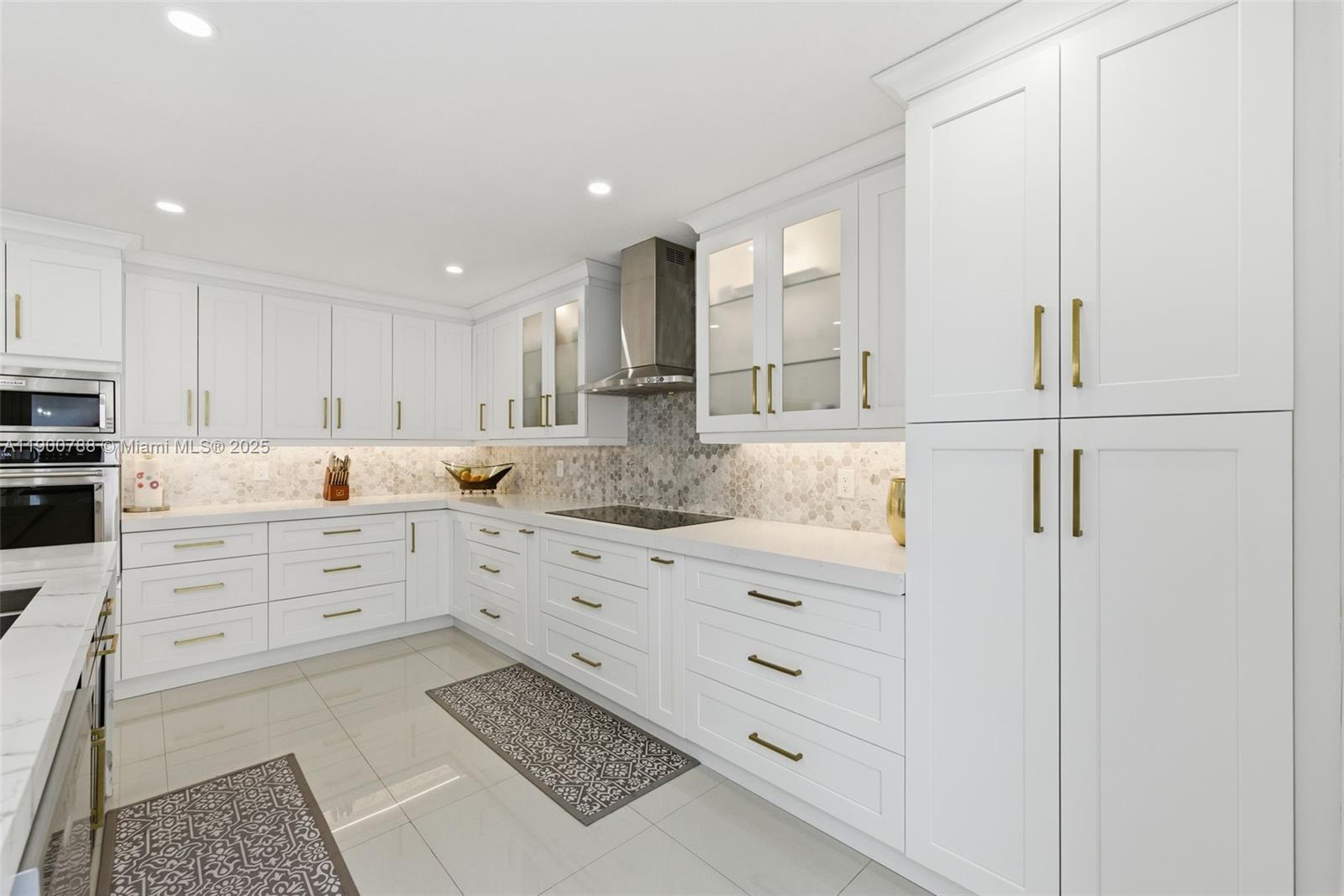 MAHOGANY ISLE HOMES CONDO - Residential