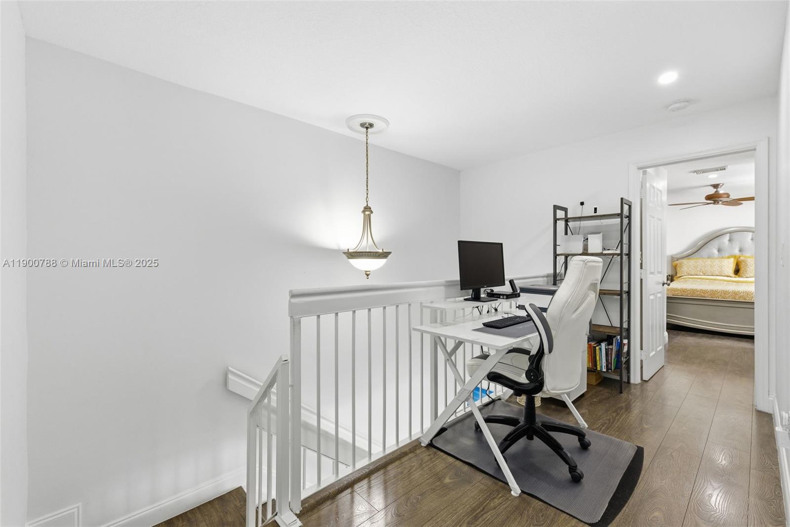 MAHOGANY ISLE HOMES CONDO - Residential