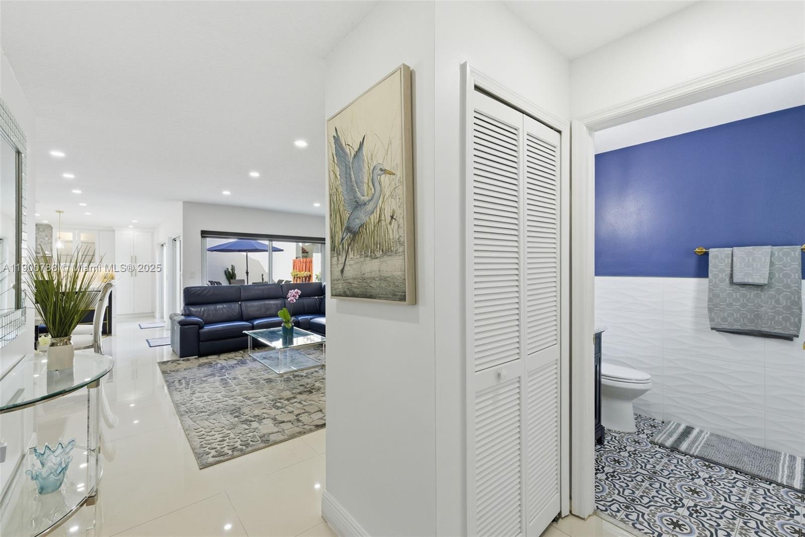MAHOGANY ISLE HOMES CONDO - Residential