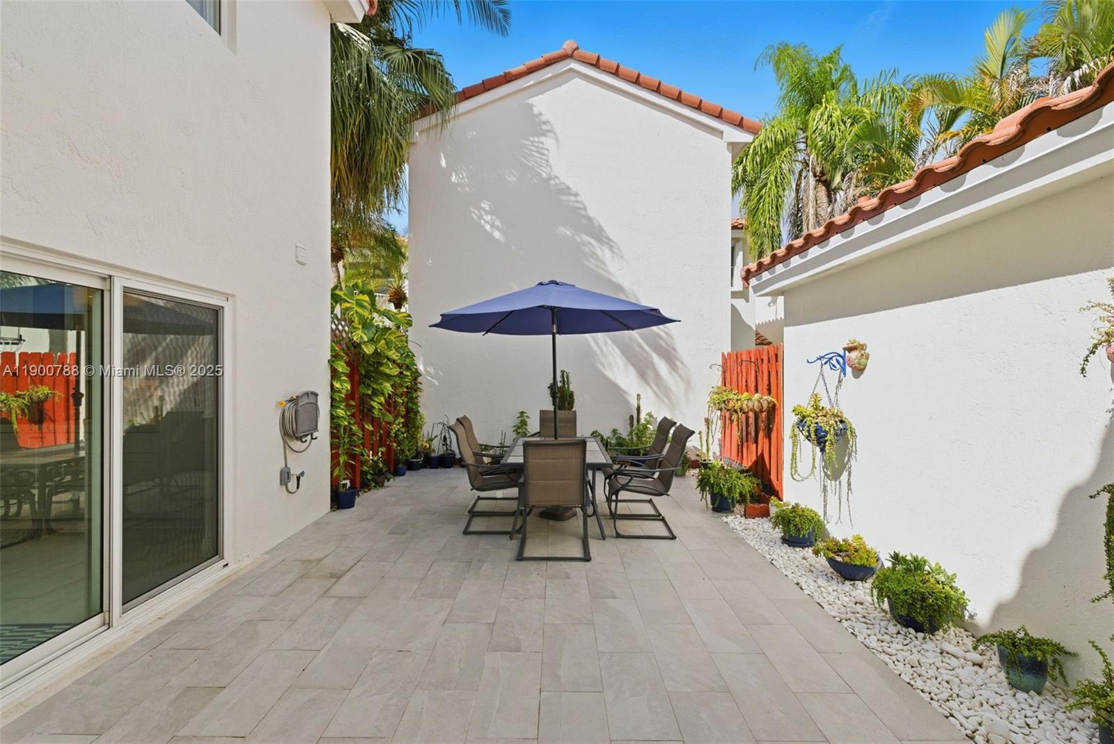 MAHOGANY ISLE HOMES CONDO - Residential
